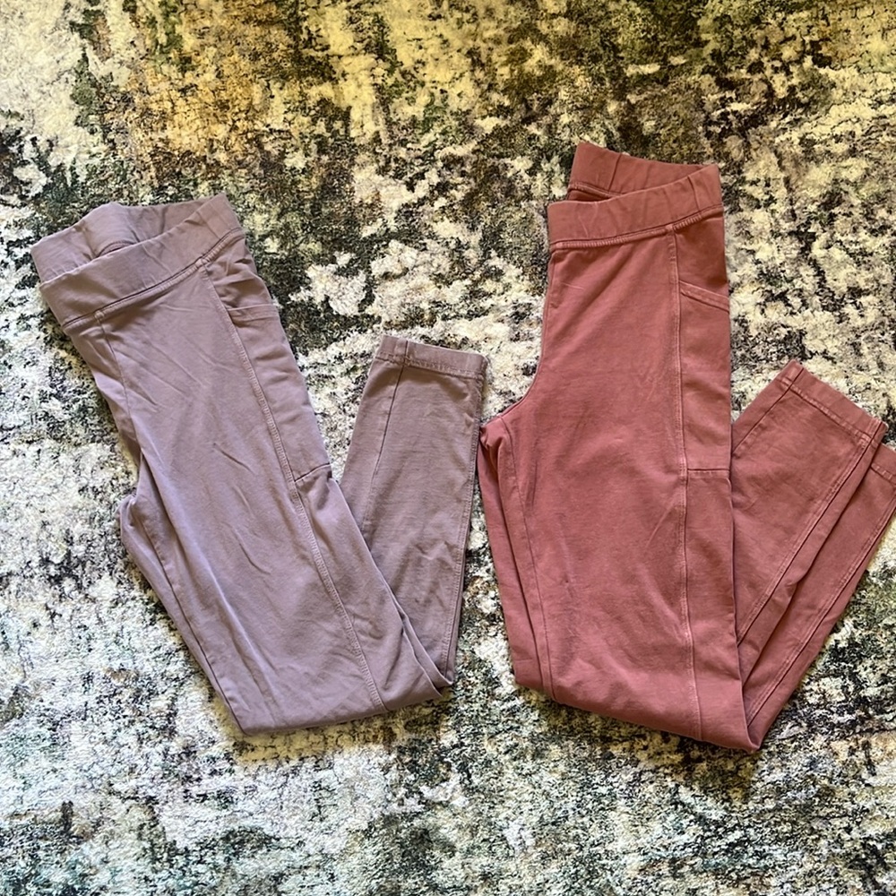 Pair of Old Navy Leggings